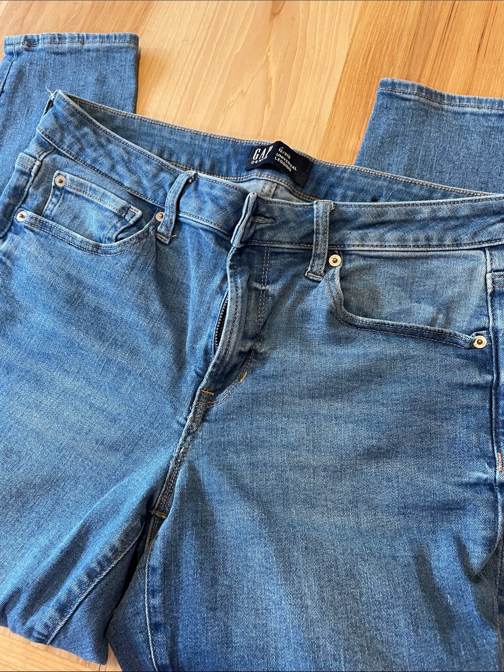 GAP Women’s Light Blue Skinny Jeans